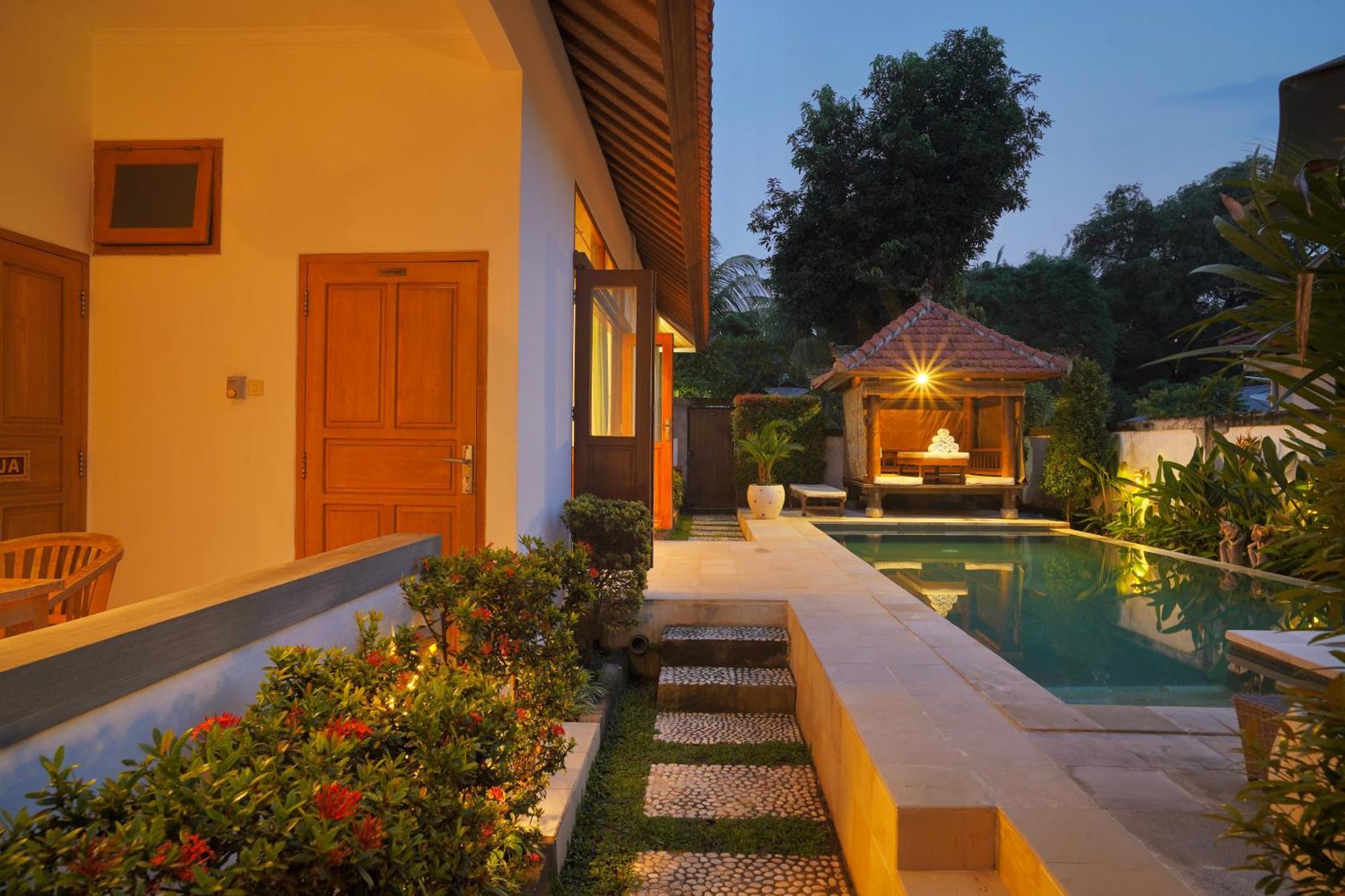 Villa Seruni Lovina エクステリア 写真